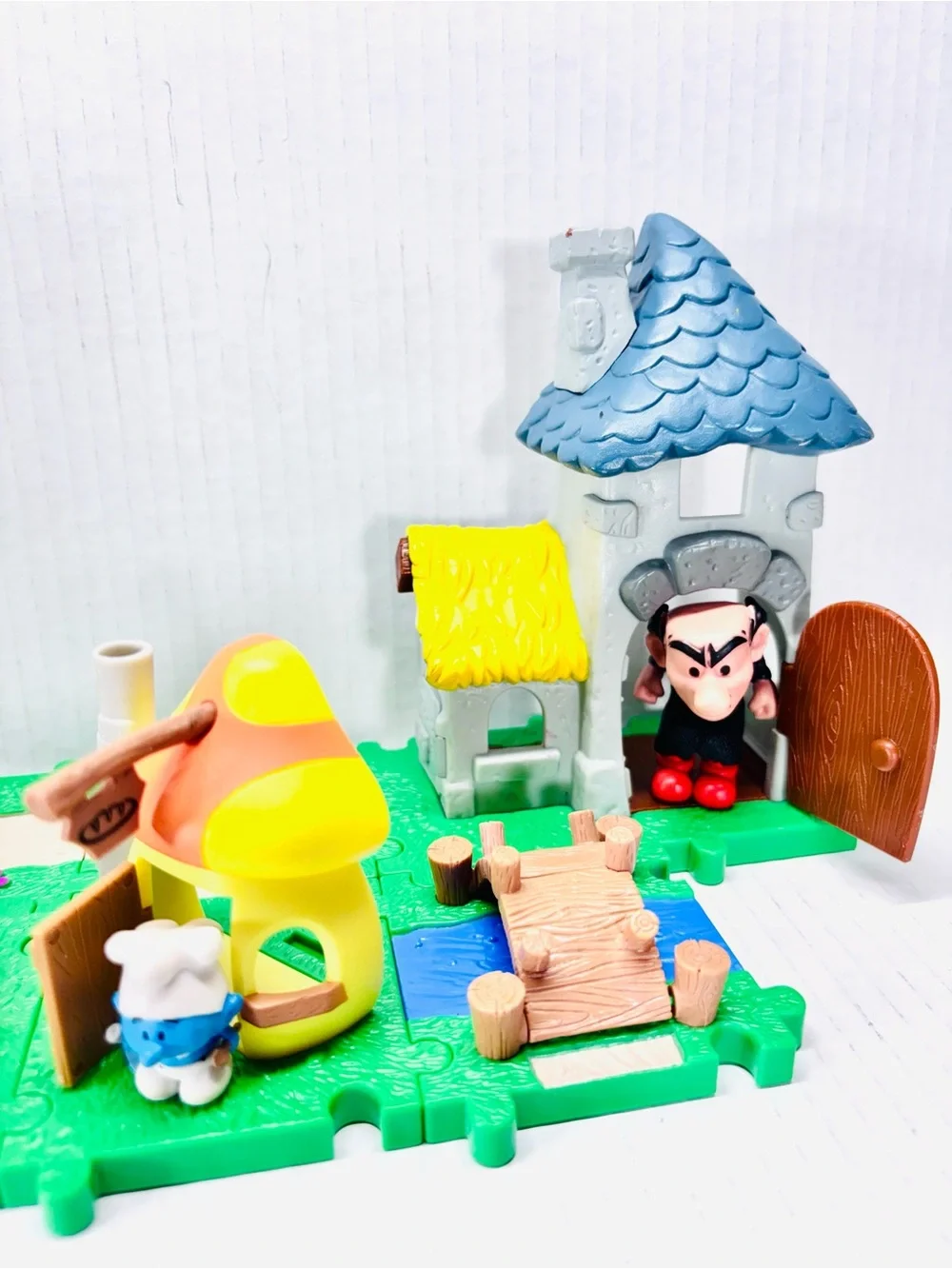 Micro Village Smurfs Gargamel Castle, Windmill & Beach Playset, With 6 Figures